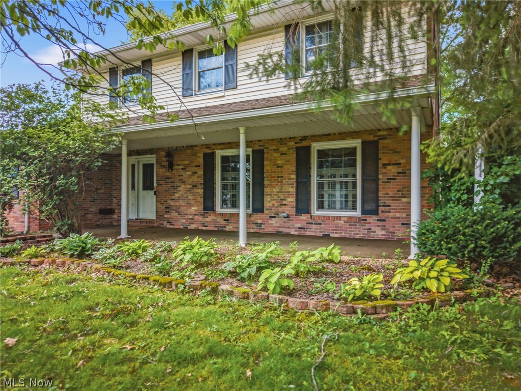 2211 Hunting Valley Street NW North Canton OH 44720