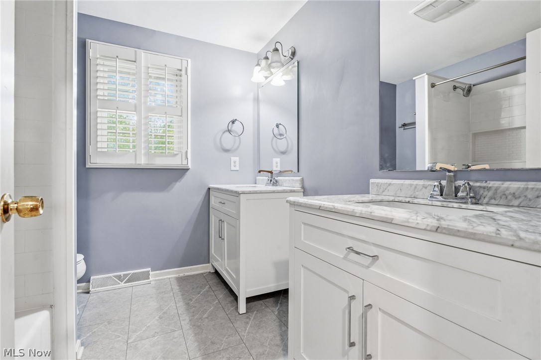 2211 Hunting Valley Street NW North Canton OH 44720