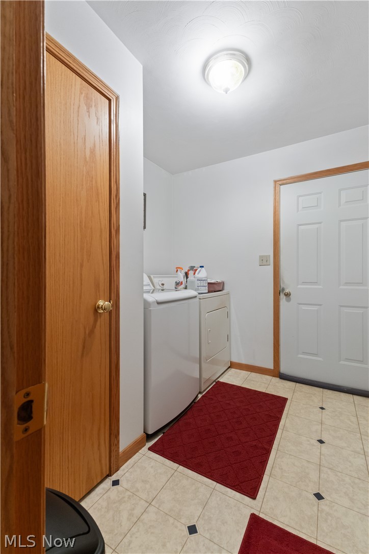 5270 Township Road 219 Bloomingdale OH 43910