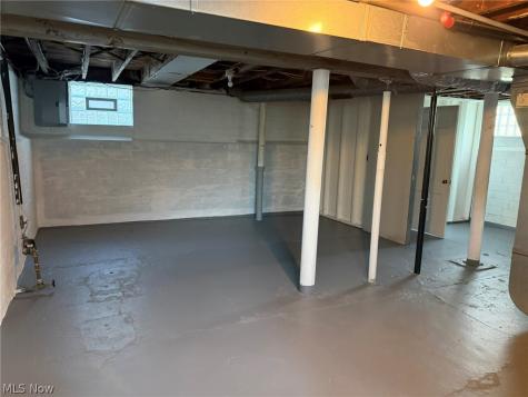 2301 North Avenue Parma OH 44134
