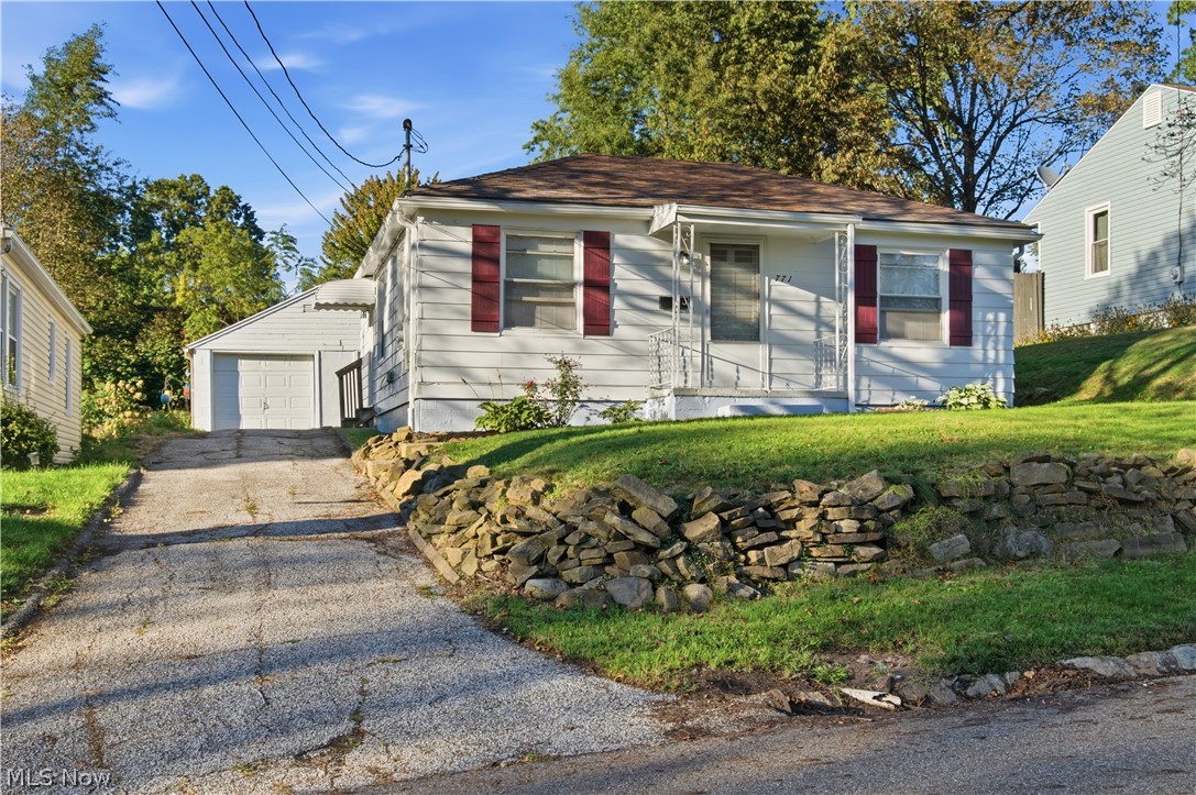 771 Indian Trail Akron OH 44314