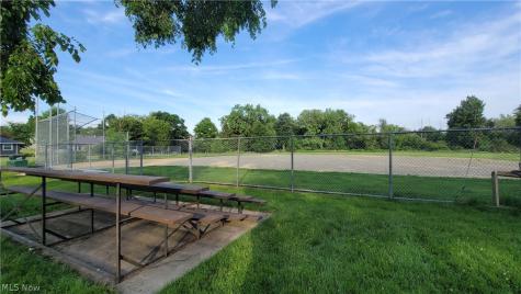 10257 Beaver Trail Aurora OH 44202