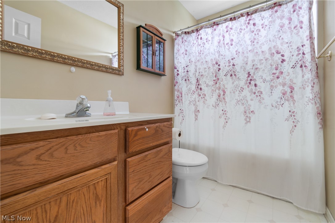 10406 Village Drive Garrettsville OH 44231