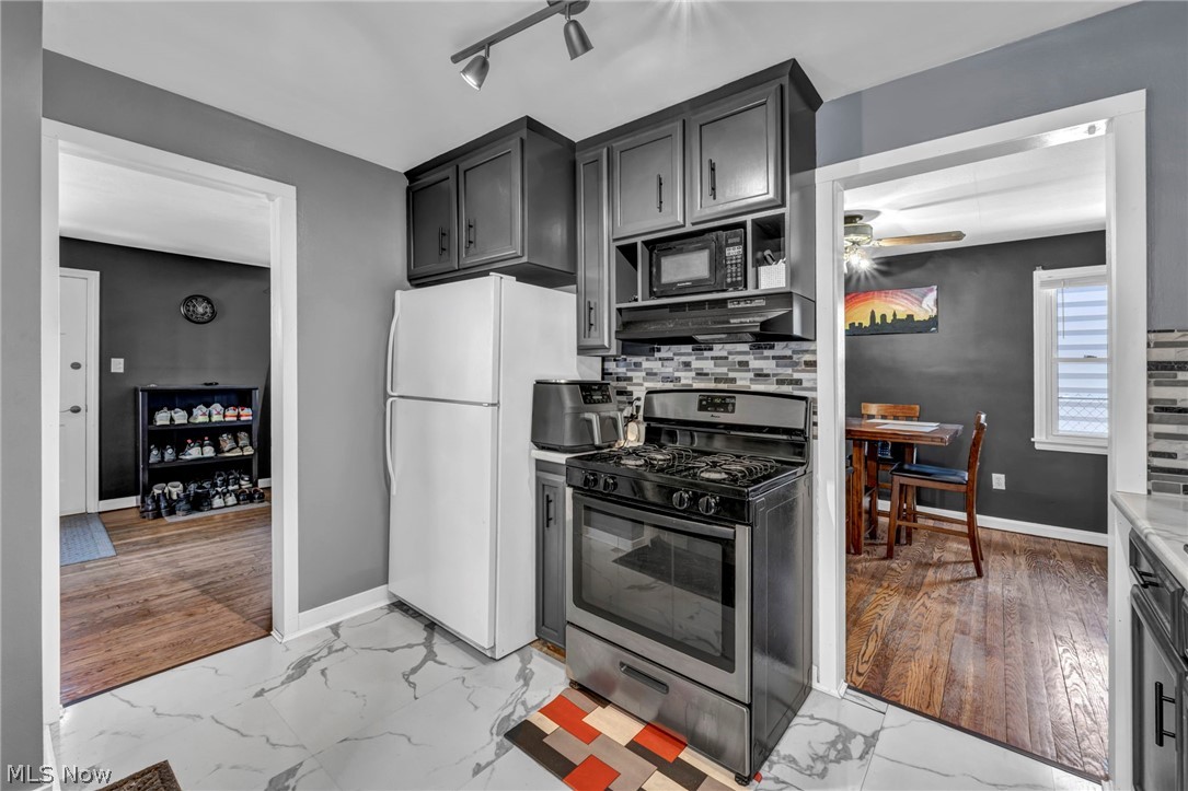 4911 Tuxedo Avenue Parma OH 44134