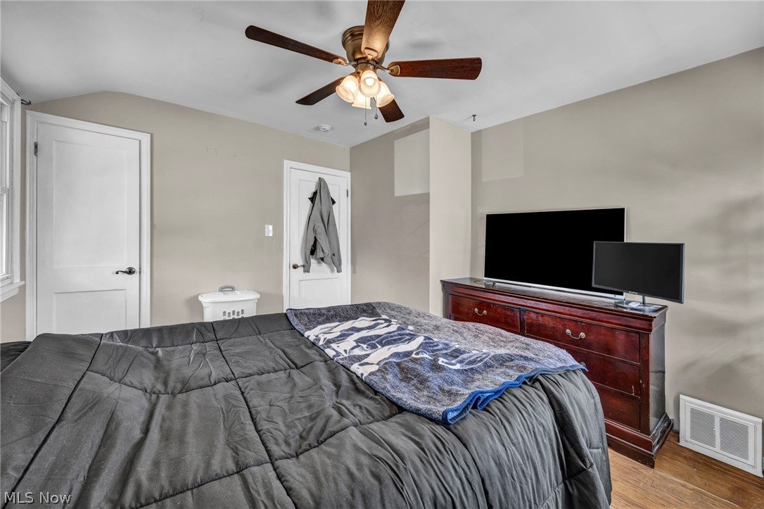 4911 Tuxedo Avenue Parma OH 44134