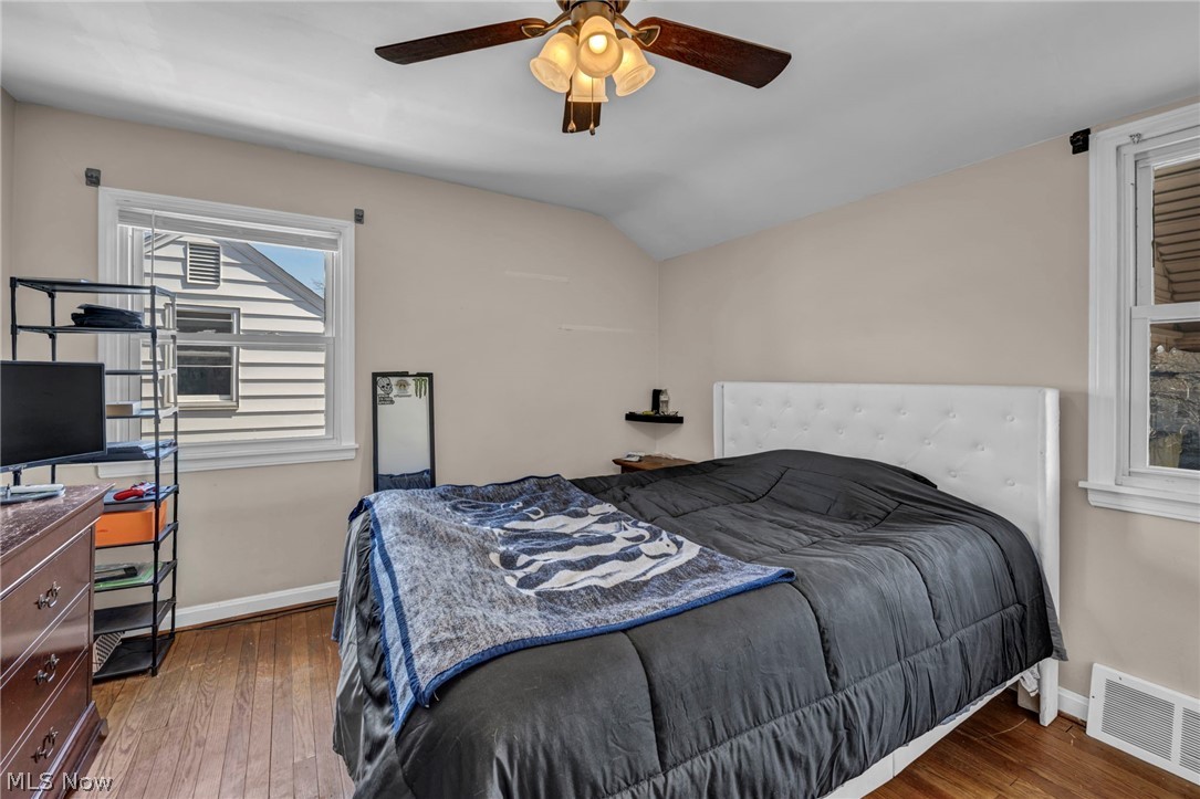 4911 Tuxedo Avenue Parma OH 44134