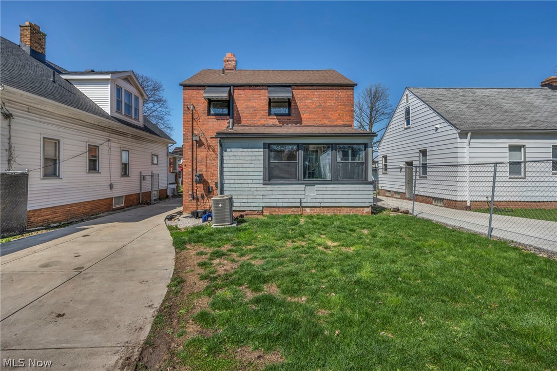 4911 Tuxedo Avenue Parma OH 44134