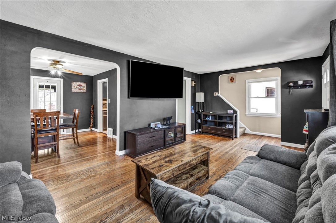 4911 Tuxedo Avenue Parma OH 44134