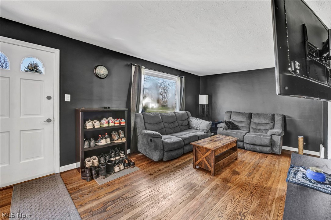 4911 Tuxedo Avenue Parma OH 44134