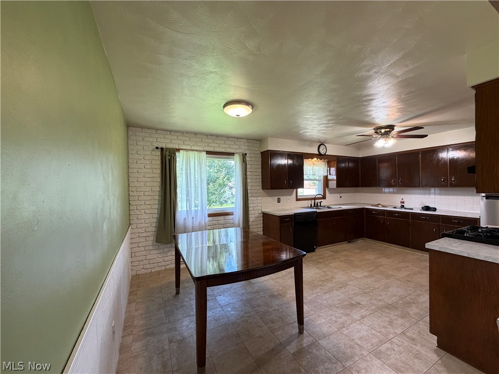 184 Circle View Drive New Middletown OH 44442