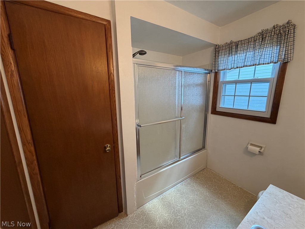 184 Circle View Drive New Middletown OH 44442