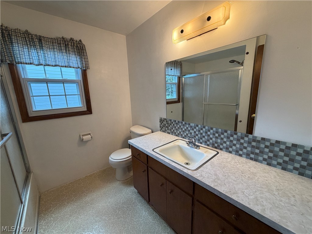 184 Circle View Drive New Middletown OH 44442