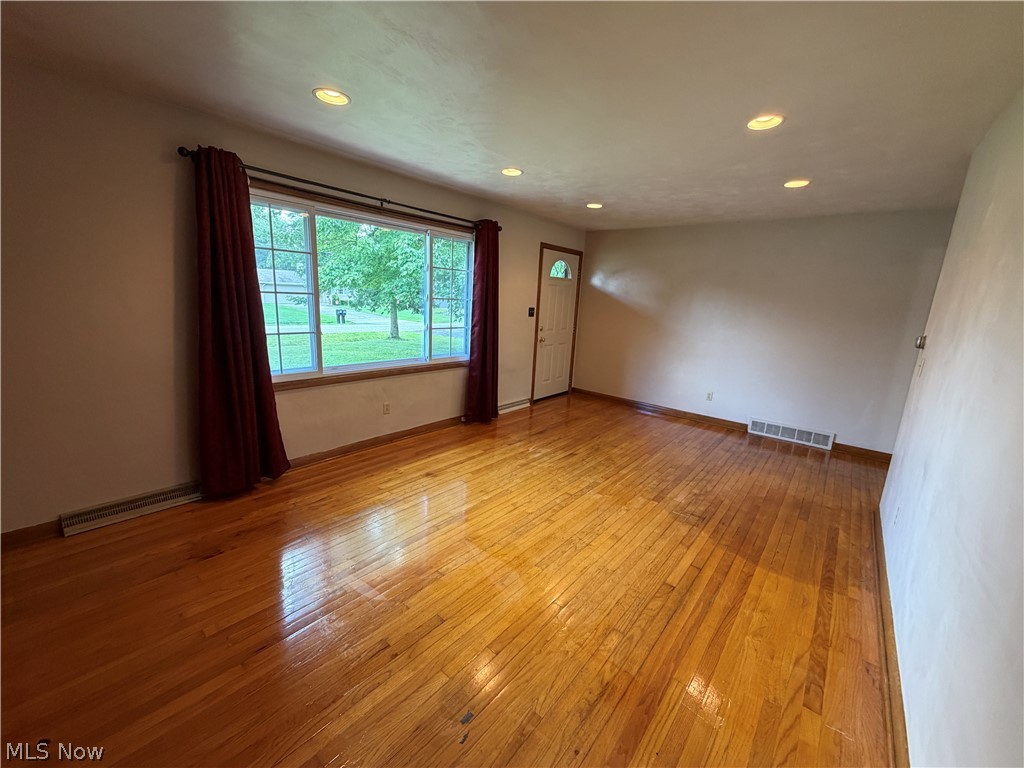 184 Circle View Drive New Middletown OH 44442