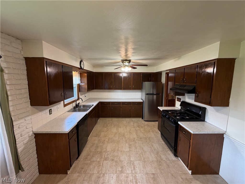 184 Circle View Drive New Middletown OH 44442