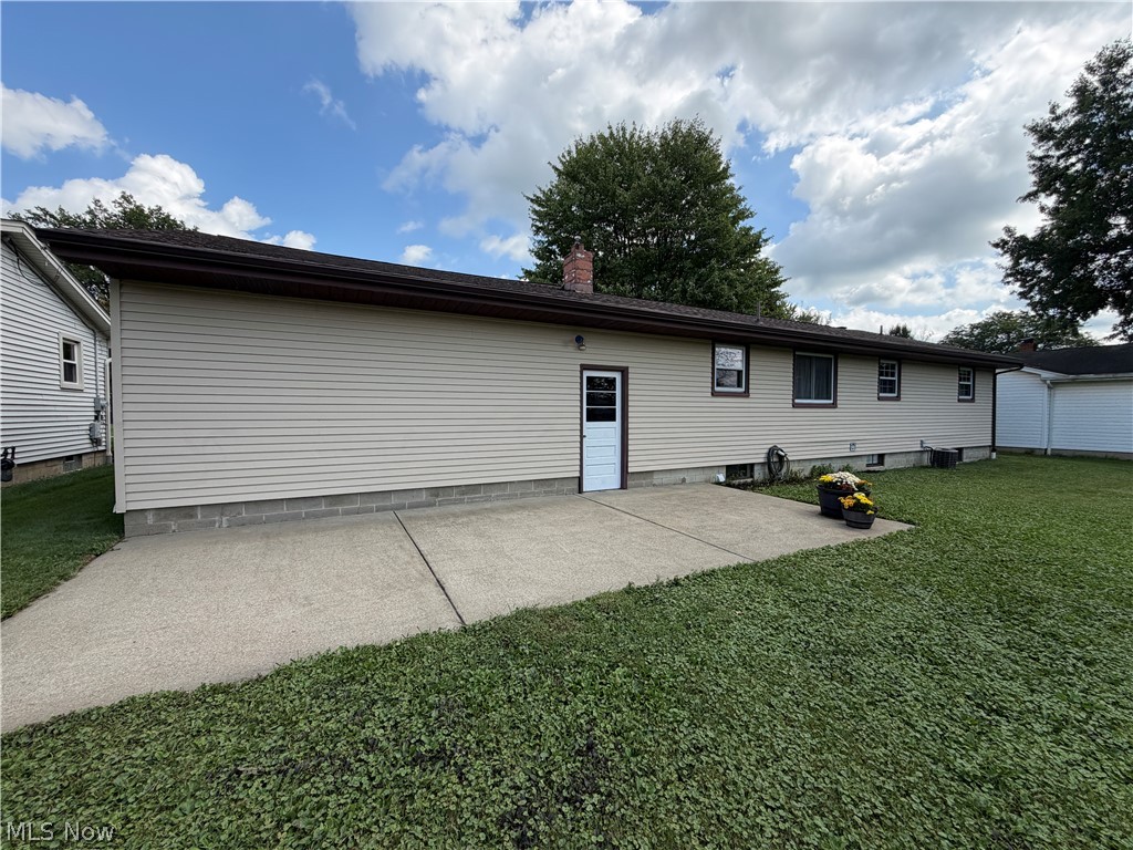 184 Circle View Drive New Middletown OH 44442