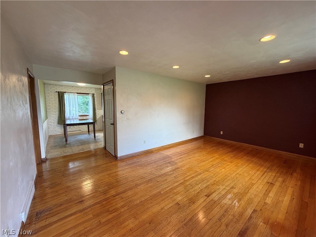 184 Circle View Drive New Middletown OH 44442