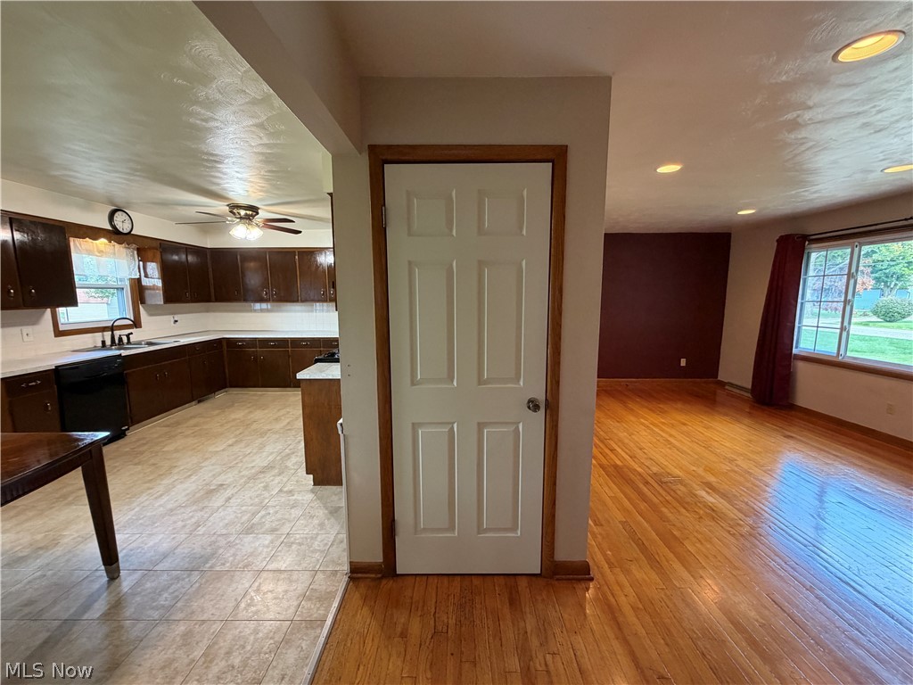 184 Circle View Drive New Middletown OH 44442