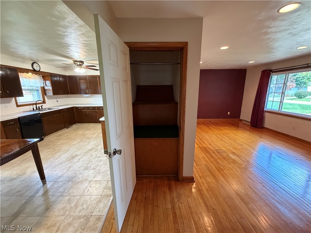 184 Circle View Drive New Middletown OH 44442
