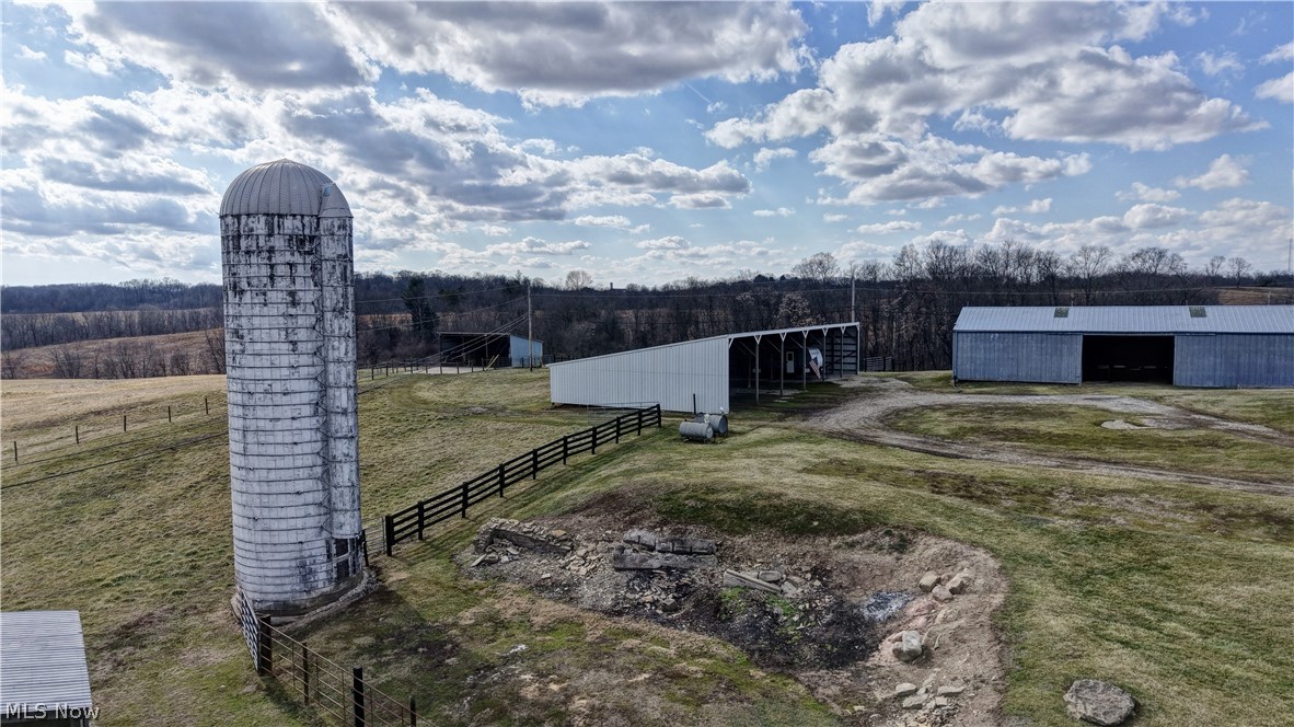 6040 Pinecrest Drive Zanesville OH 43701