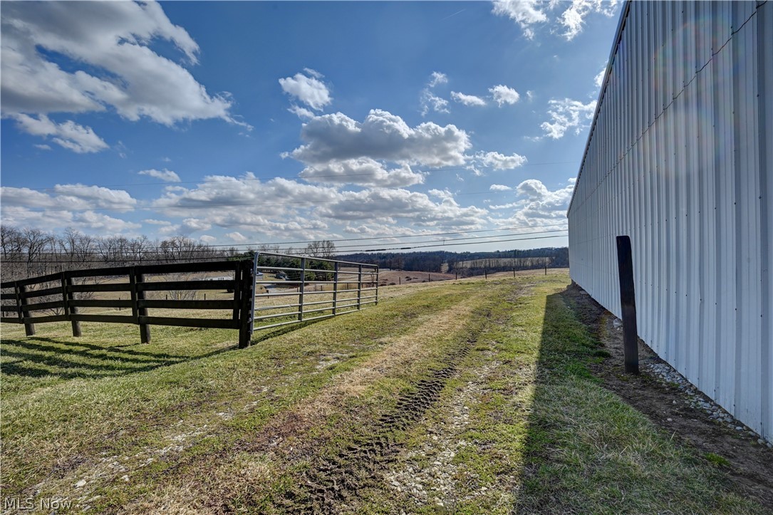 6040 Pinecrest Drive Zanesville OH 43701