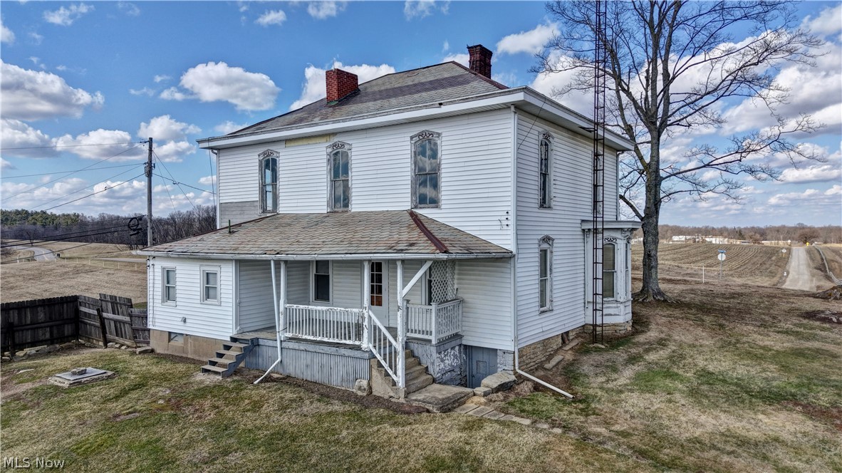 6040 Pinecrest Drive Zanesville OH 43701