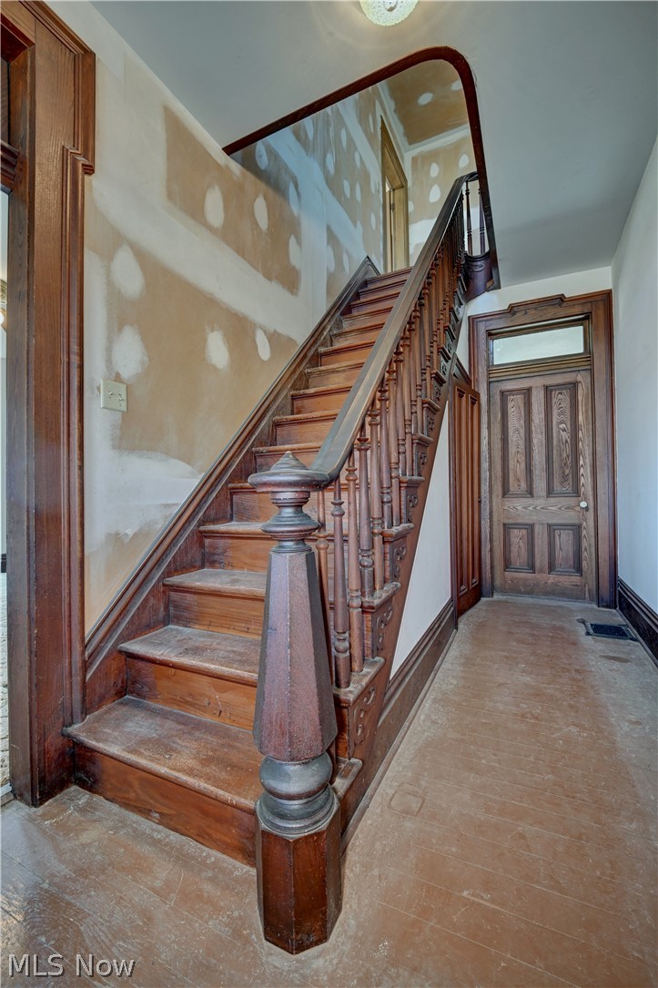 6040 Pinecrest Drive Zanesville OH 43701