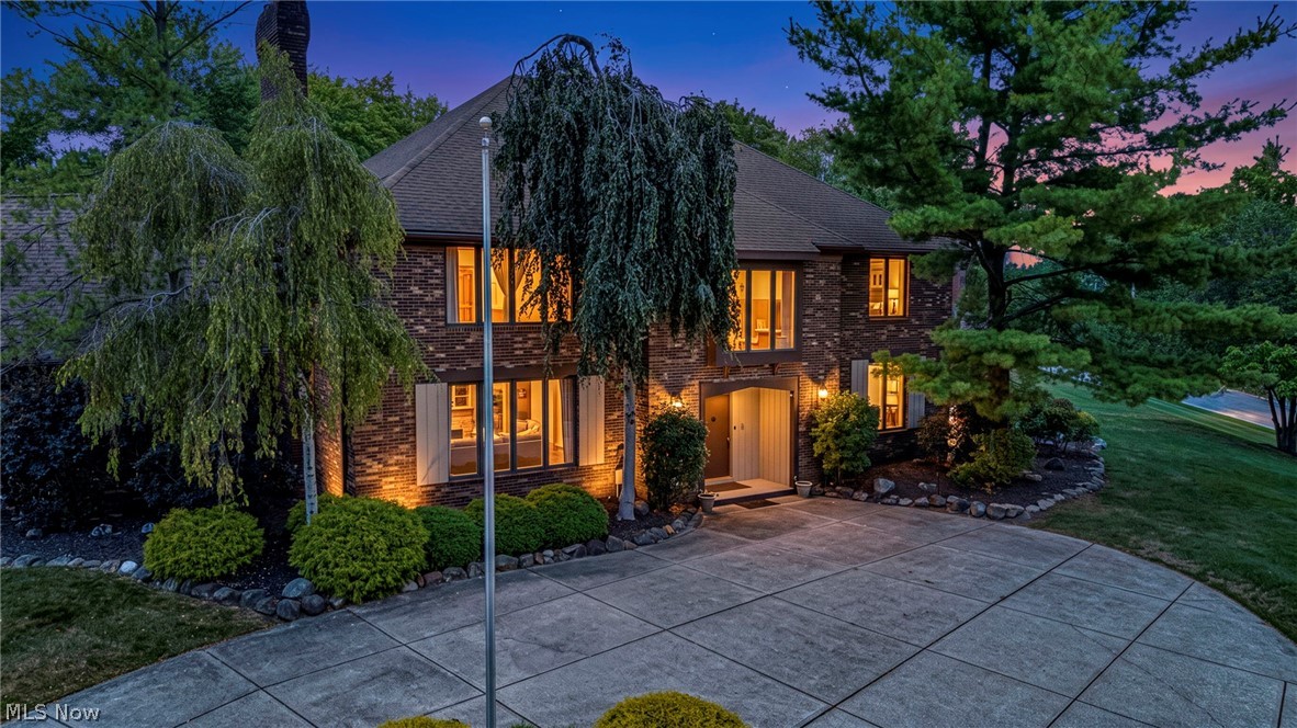 10 Woodburn Drive Moreland Hills OH 44022