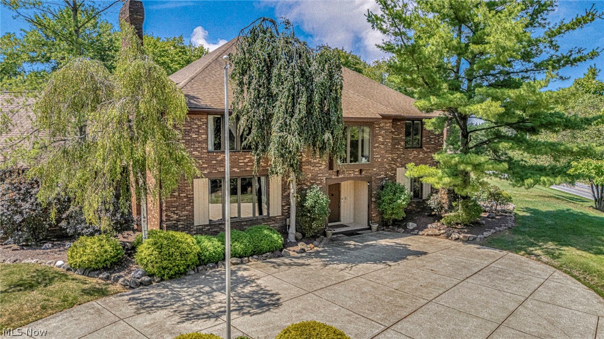 10 Woodburn Drive Moreland Hills OH 44022