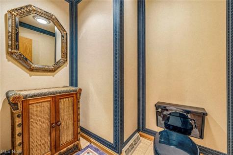 10 Woodburn Drive Moreland Hills OH 44022