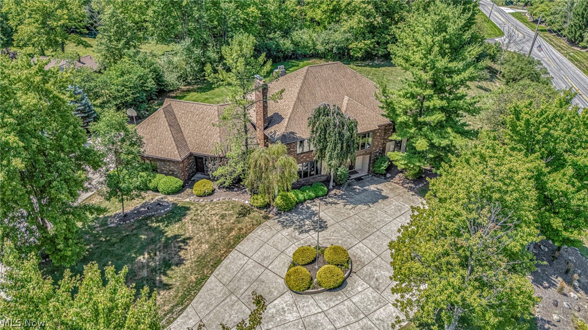 10 Woodburn Drive Moreland Hills OH 44022