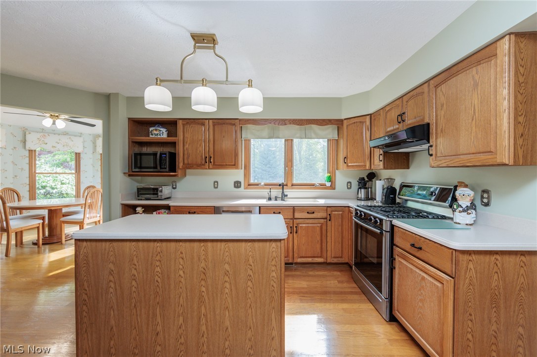 409 Avon Point Avenue Avon Lake OH 44012