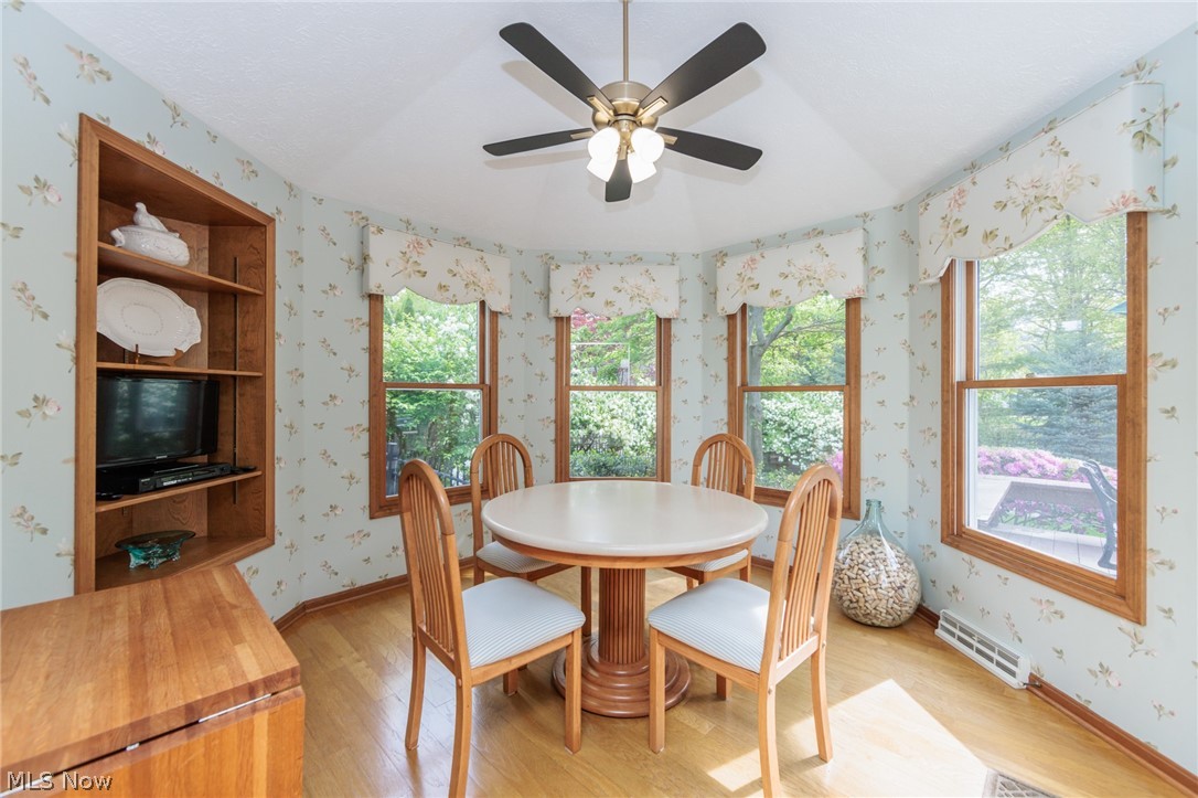 409 Avon Point Avenue Avon Lake OH 44012