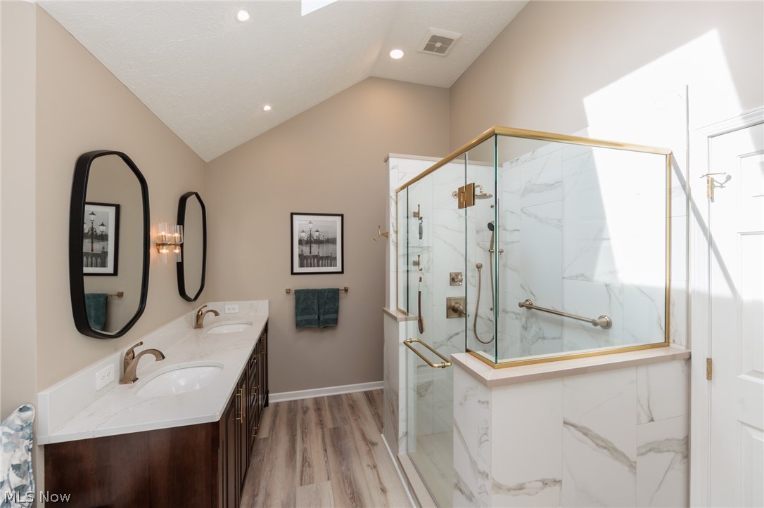 409 Avon Point Avenue Avon Lake OH 44012