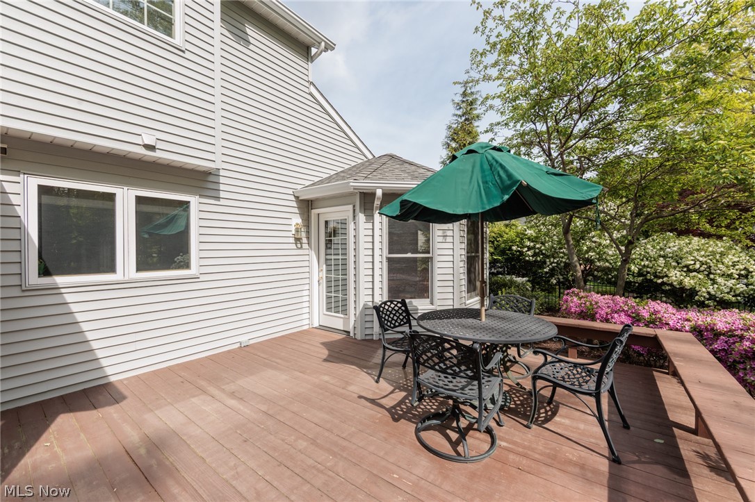 409 Avon Point Avenue Avon Lake OH 44012