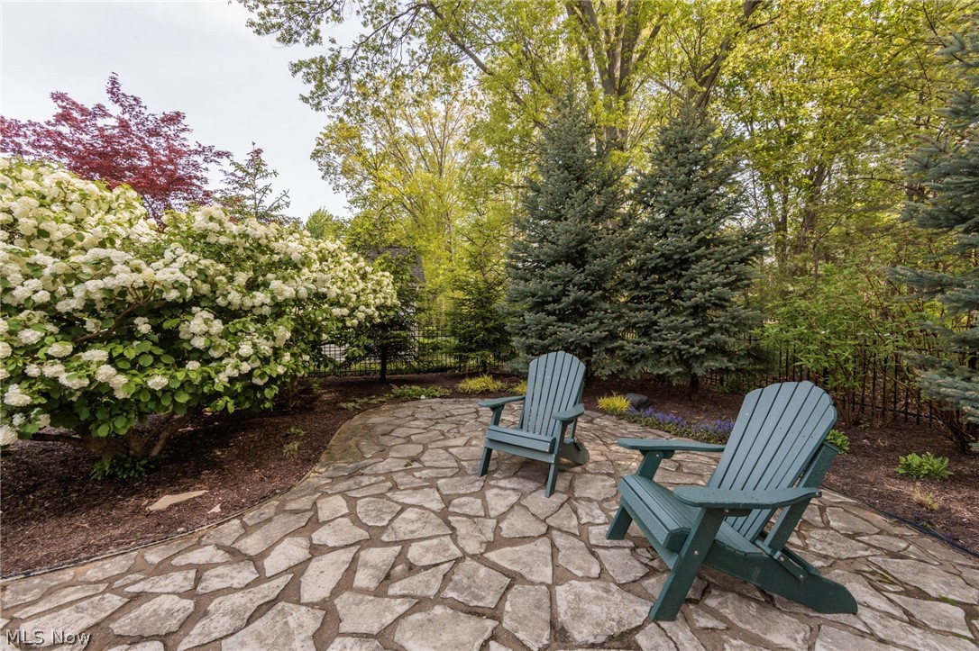 409 Avon Point Avenue Avon Lake OH 44012
