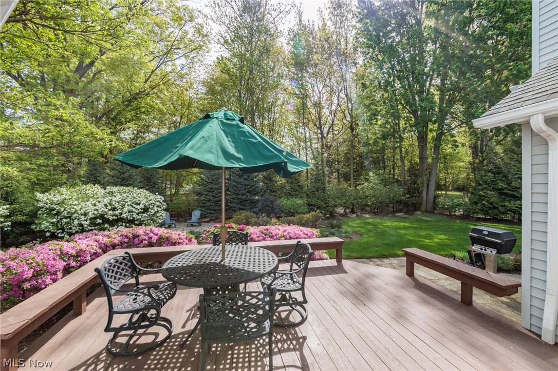 409 Avon Point Avenue Avon Lake OH 44012