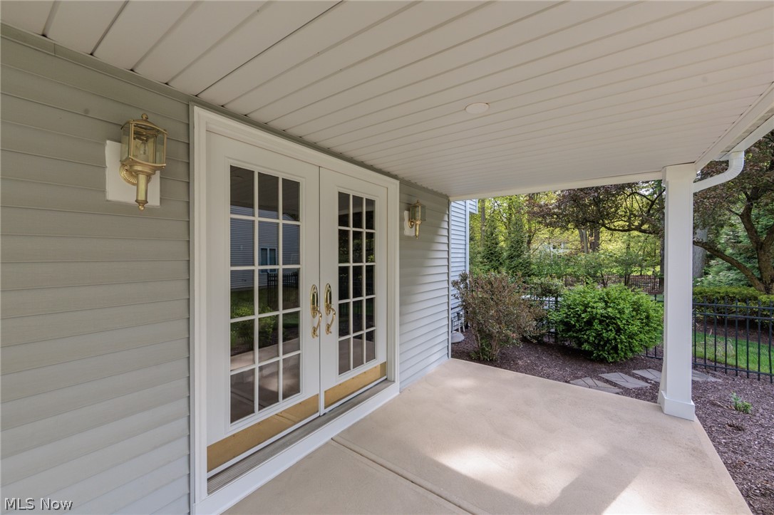 409 Avon Point Avenue Avon Lake OH 44012