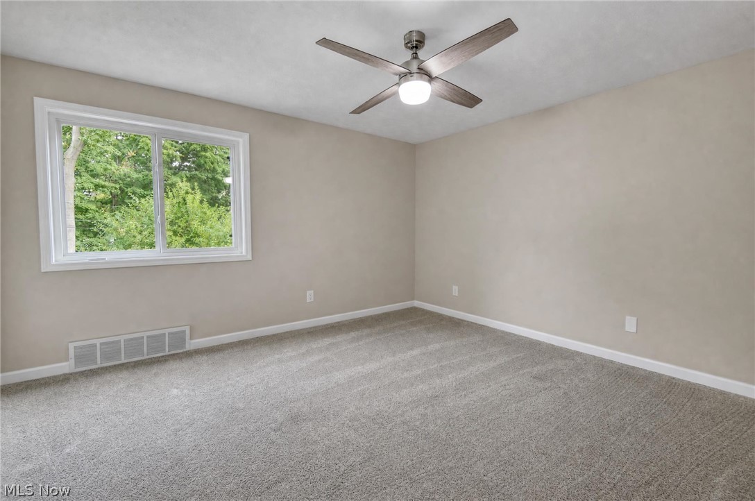 4 Owaissa Drive Timberlake OH 44095