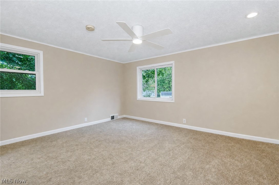 4 Owaissa Drive Timberlake OH 44095