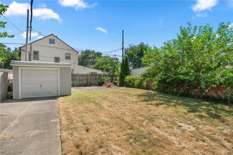 16805 Milburn Avenue Cleveland OH 44135
