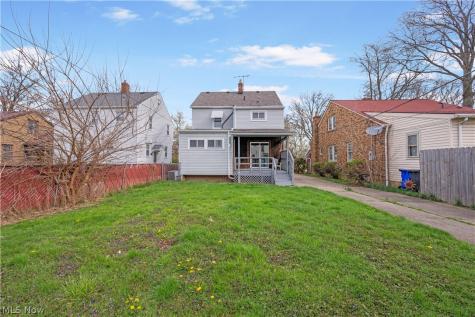 16805 Milburn Avenue Cleveland OH 44135