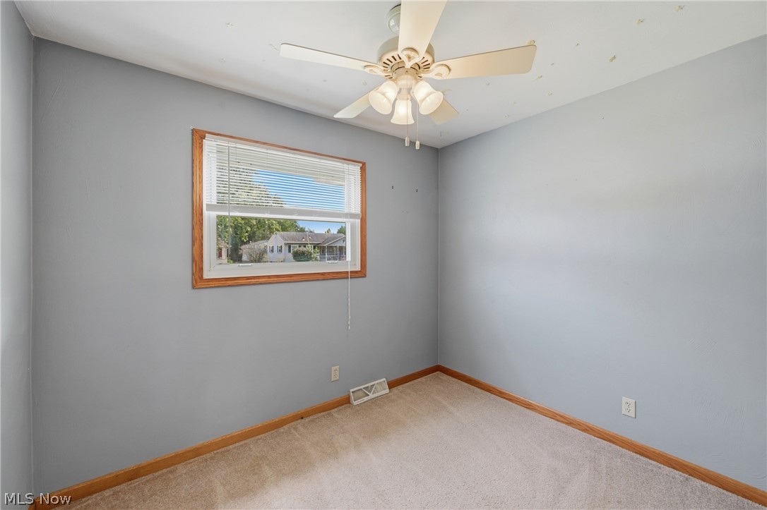664 Burdie Drive Hubbard OH 44425