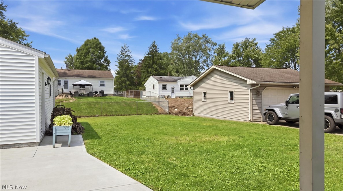 664 Burdie Drive Hubbard OH 44425