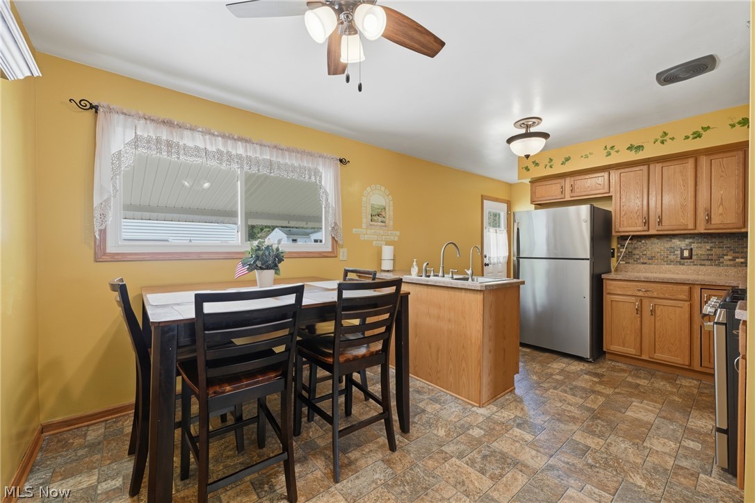 664 Burdie Drive Hubbard OH 44425