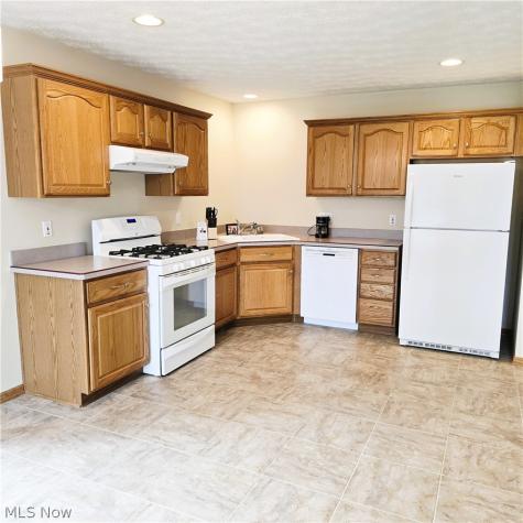 15672 Roxboro Drive Middleburg Heights OH 44130