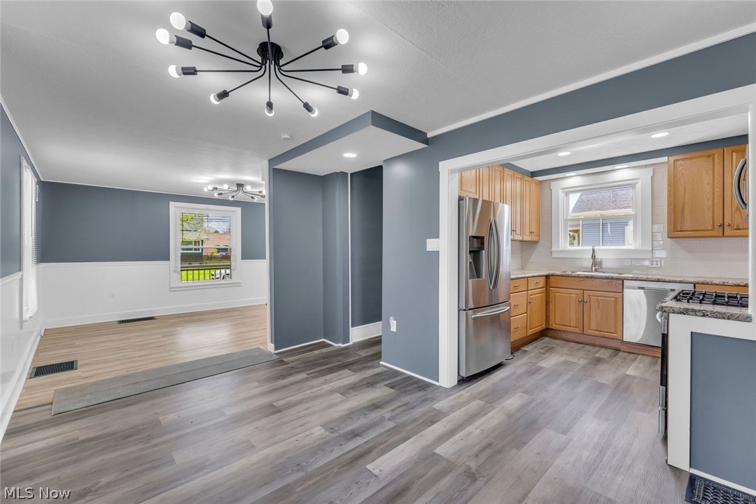 124 Bennett Street Wellington OH 44090