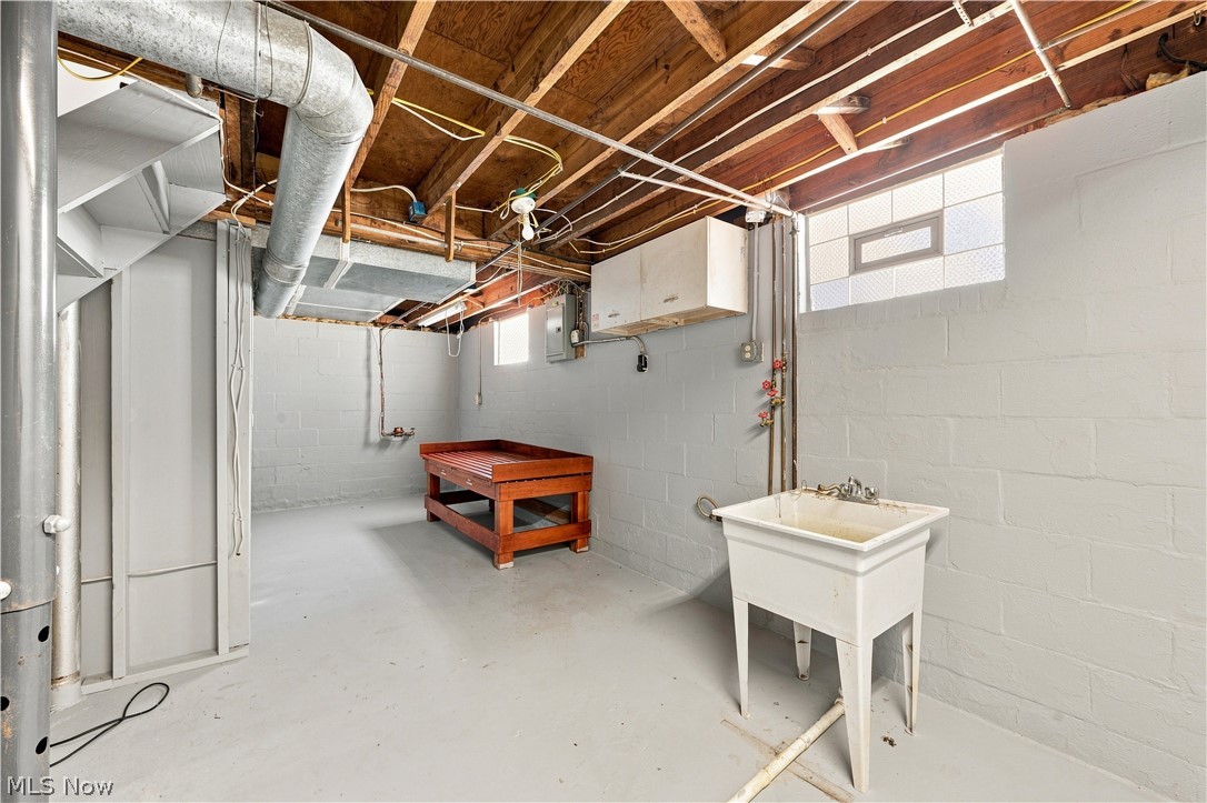 1431 SW Brooklyn Avenue Canton OH 44710