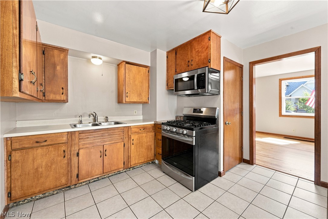 1431 SW Brooklyn Avenue Canton OH 44710