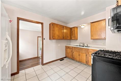 1431 SW Brooklyn Avenue Canton OH 44710