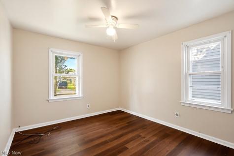 18614 Homeway Road Cleveland OH 44135